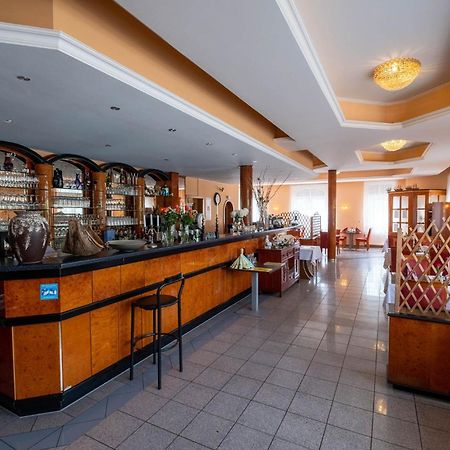 Kraichtaler Hof Hotel Eksteriør billede