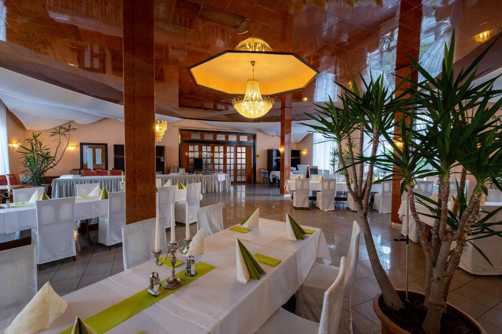 Kraichtaler Hof Hotel Eksteriør billede