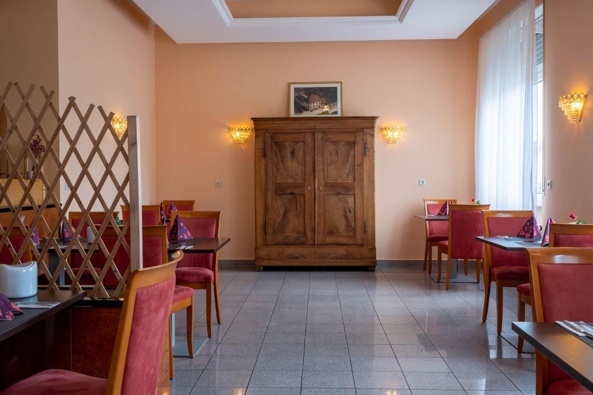 Kraichtaler Hof Hotel Eksteriør billede