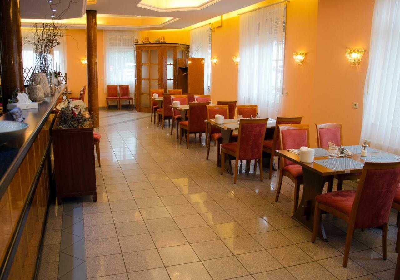 Kraichtaler Hof Hotel Eksteriør billede
